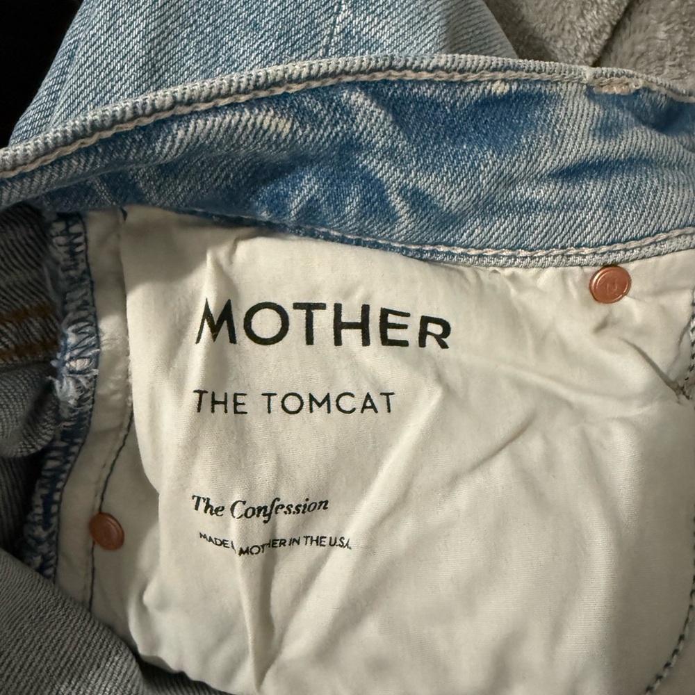 MOTHER Blue Slim Distressed Jeans with Vintage Wash - Picture 4 of 4